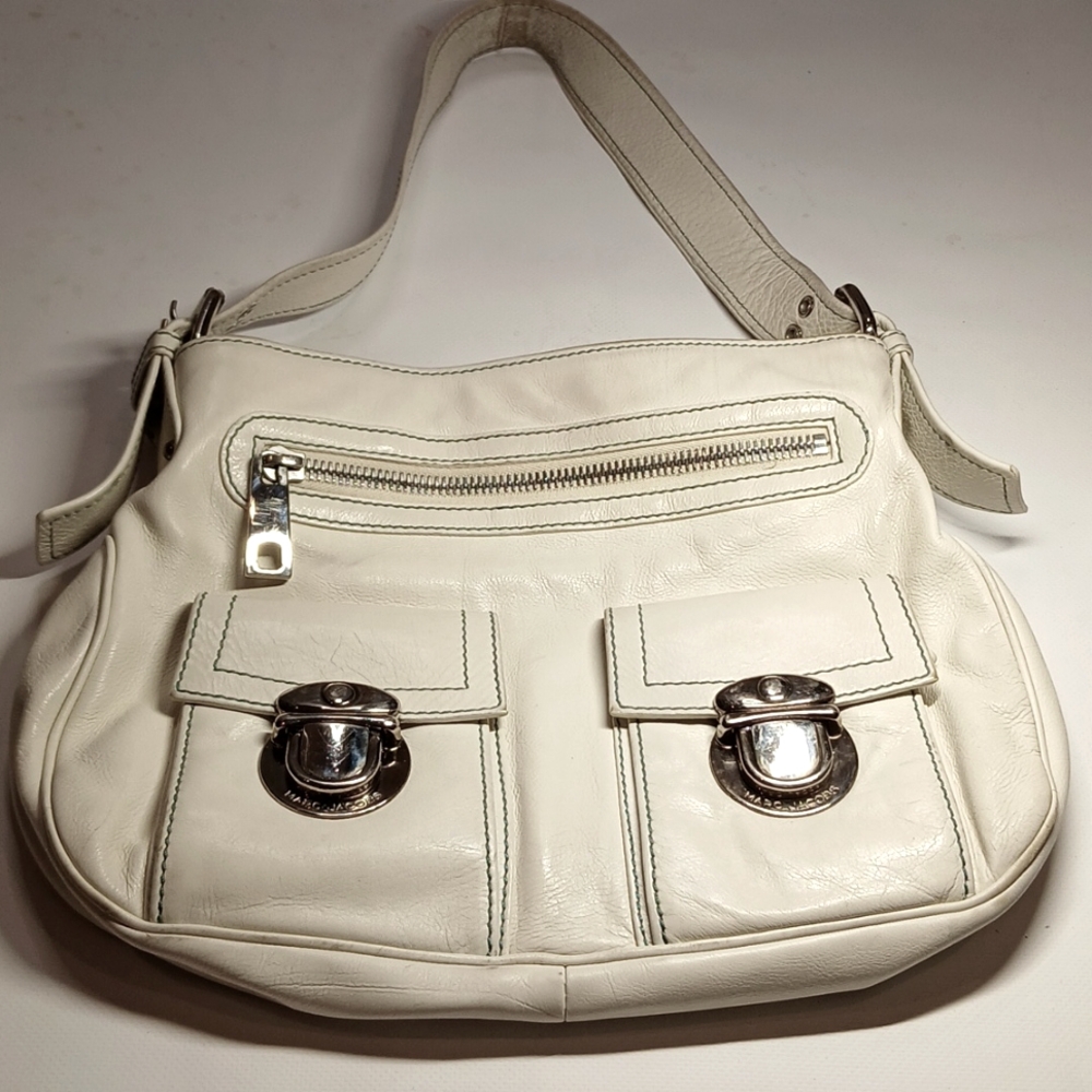 Marc Jacobs Cream Leather Shoulder Bag with Silver Hardware
